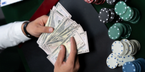 Casinos Online Que Pagam Dinheiro Real