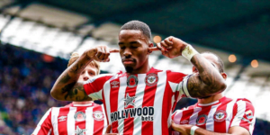 Ivan Toney, do Brentford, é acusado de violar 232 vezes regras sobre apostas
