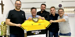 Criciúma fecha um novo patrocínio master com a Estrelabet